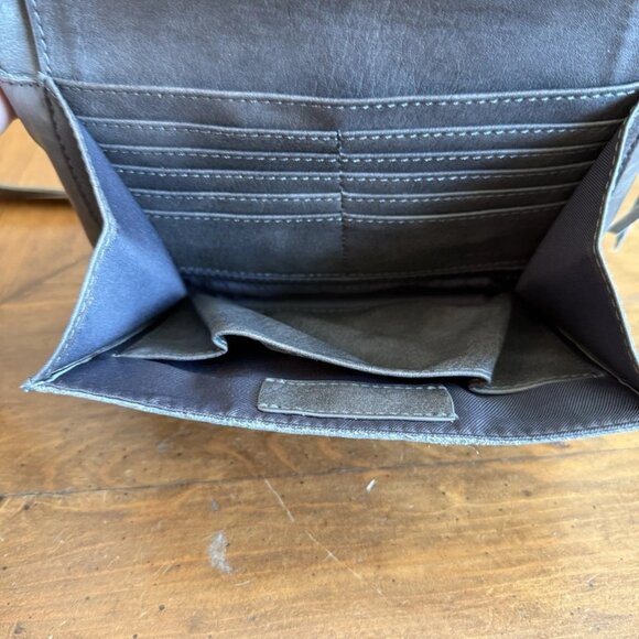 The Sak Leather Purse - Picture 5 of 16